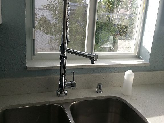 Chef Vigo dual sink/quartz 
