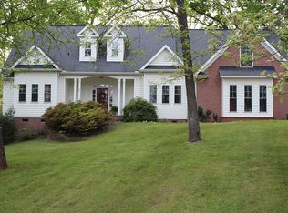 110 Holly Ln, Greer, SC 29651