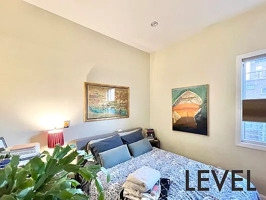 Rented by Level Group | media 9