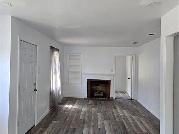 2nd image of 2658 Emogene St