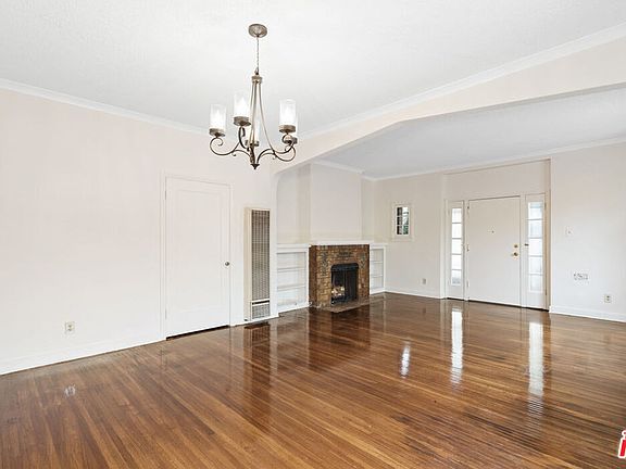 3rd image of 701 N Occidental Blvd