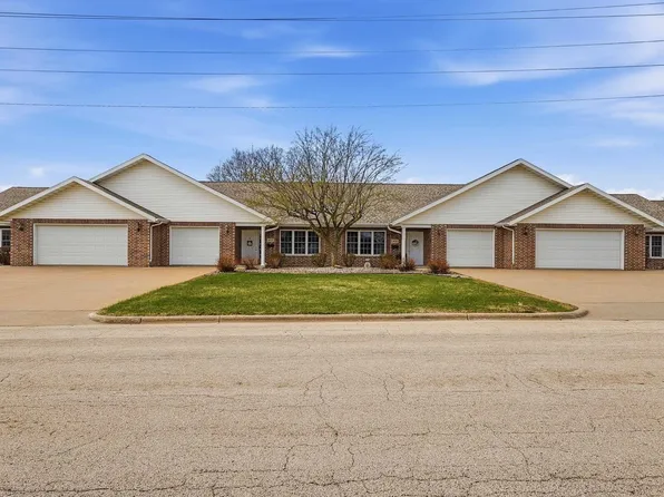 311-313 S Clinton St #315, Cuba City, WI 53807