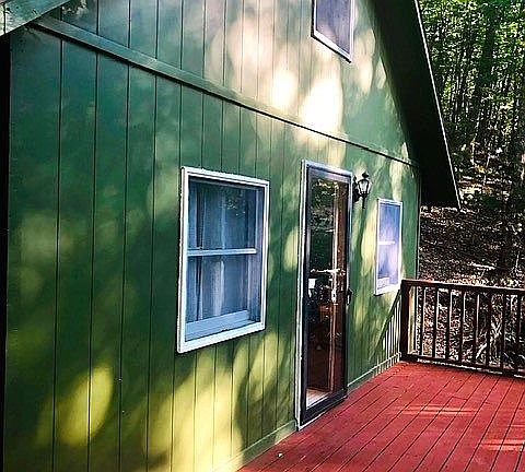 3rd image of 2077 Raccoon Ridge Rd