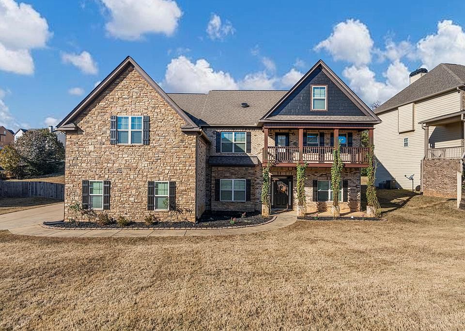 1st image of 38 Bradley Dr