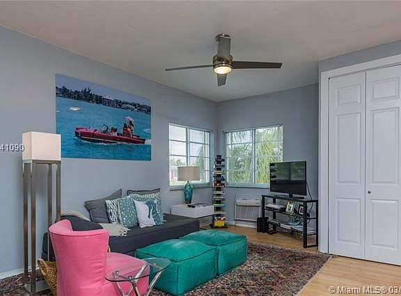 3rd image of 639 12th St APT 2