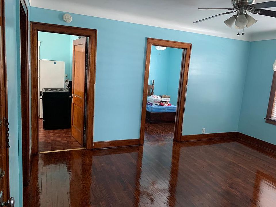 1st image of 2367 Caniff Ave