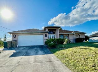 1920 SW 8th Pl, Cape Coral, FL 33991