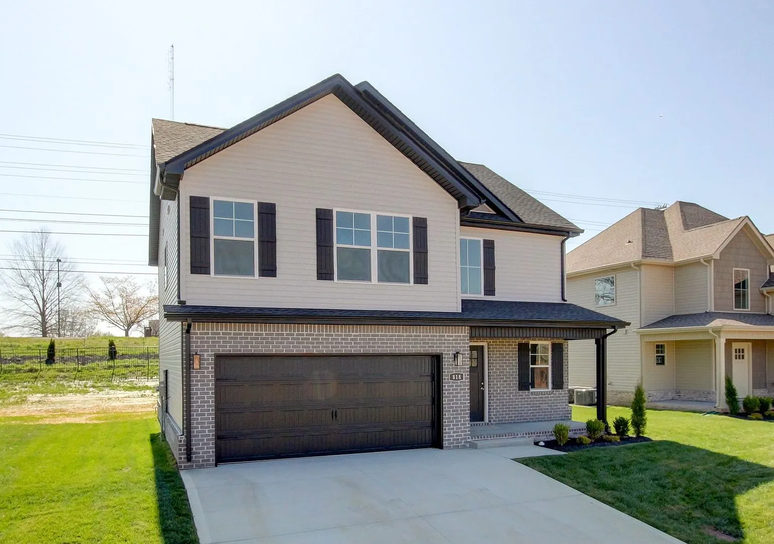 818 Limestone Way — Photo 1