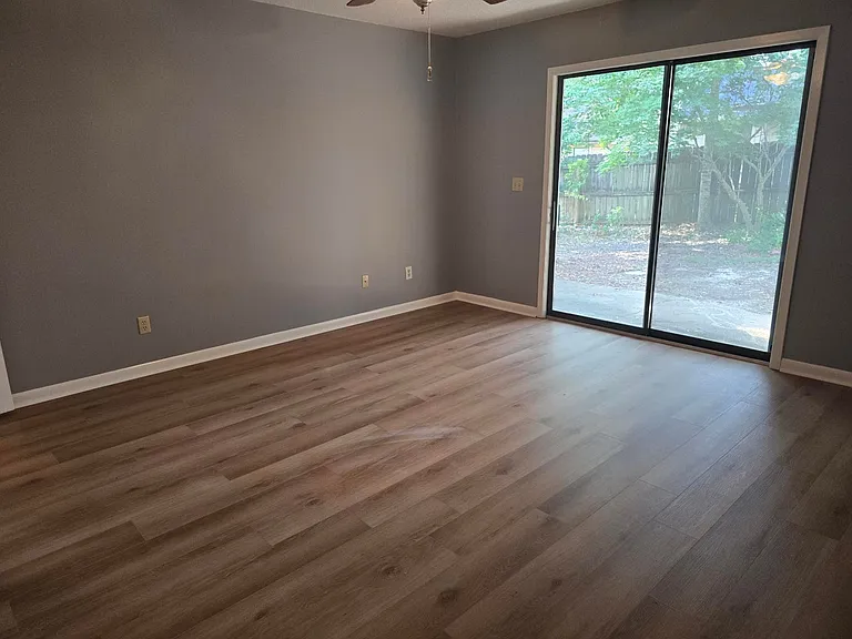 3929 Balsam Dr — Photo 15