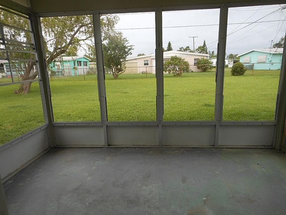 5th image of 22197 Laramore Ave