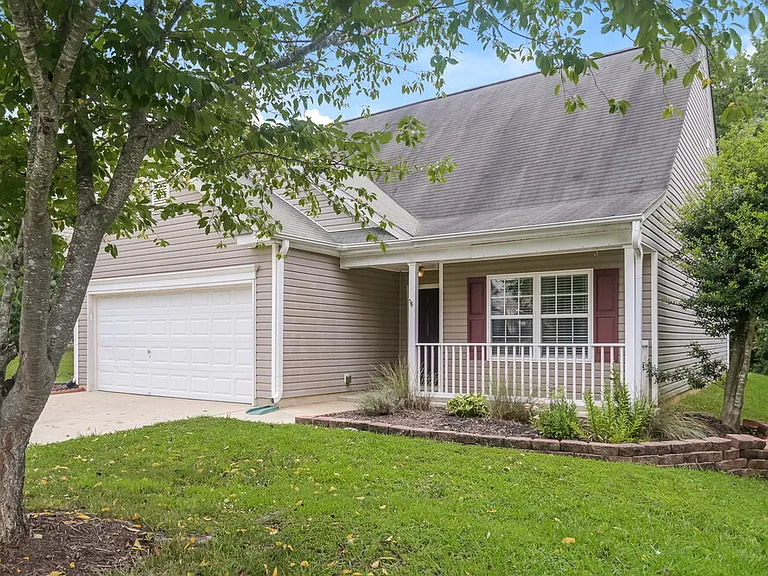 10606 Pickerel Ln — Photo 4