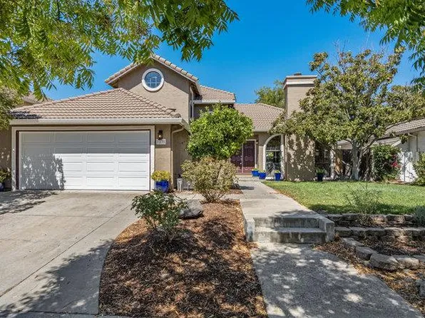 1231 Lerma Ln, Gilroy, CA 95020