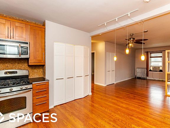 5th image of 6258 N Artesian Ave APT 1