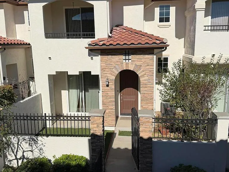 1194 Vista Canyon Ln #17 — Photo 4