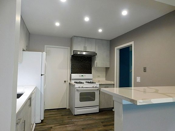 3rd image of 610 Ironwood Ct APT B1