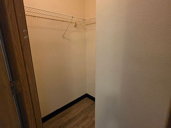 5th image of 2661 Lakeside Dr #3