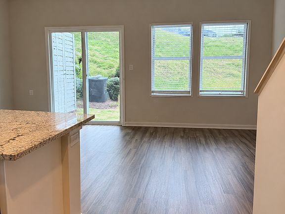 5th image of 1663 Old Rivers Rd