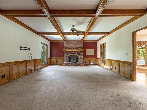 2nd image of 413 N Park Dr