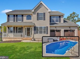 101 Longboat St, Manahawkin, NJ 08050