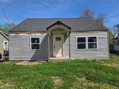 209 N 6th Ave, Mayodan, NC, 27027