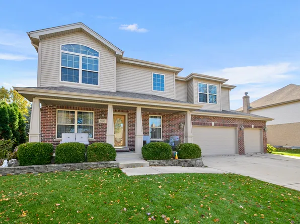 902 Cheyenne Ln, New Lenox, IL 60451