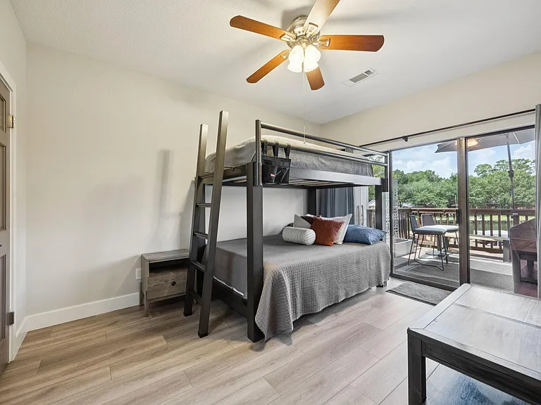 500 River Rd #106 — Photo 16