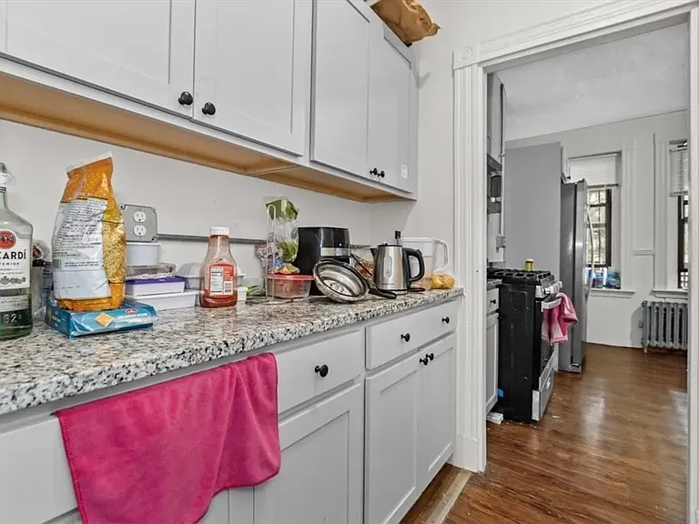 868 Huntington Ave #3 — Photo 3
