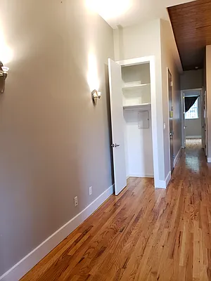 Rented by Signature Property Realty | media 38