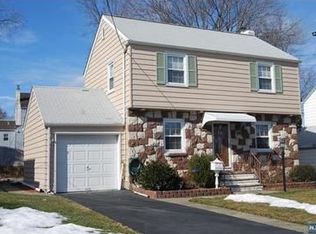8 Englewood Rd, Clifton, NJ 07012