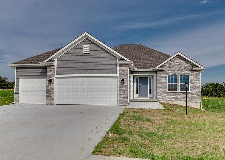 1st image of 4715 Woodland Shores Dr