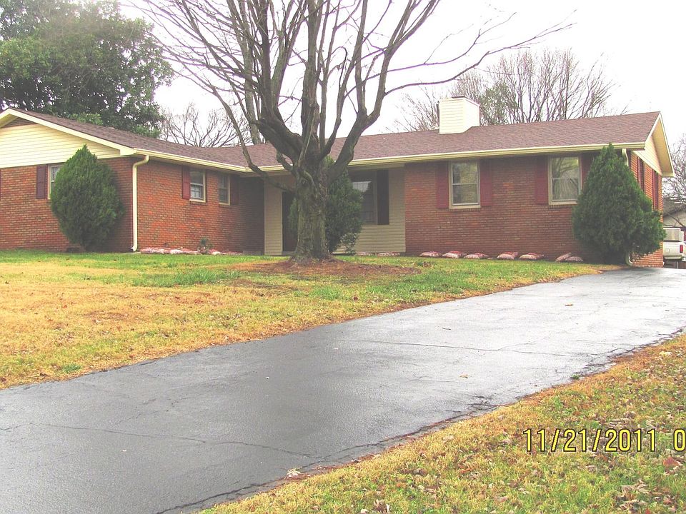 2549 Smallhouse Road Bowling Green, KY 42104