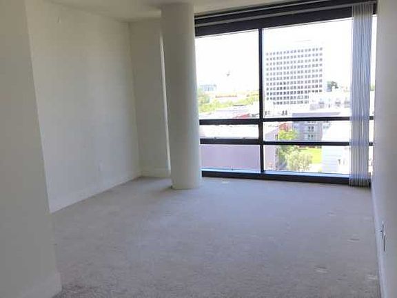 4th image of 88 E San Fernando St Unit 709