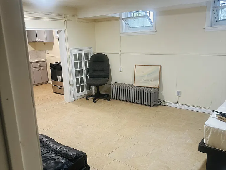 367 Fairview Ave — Photo 9