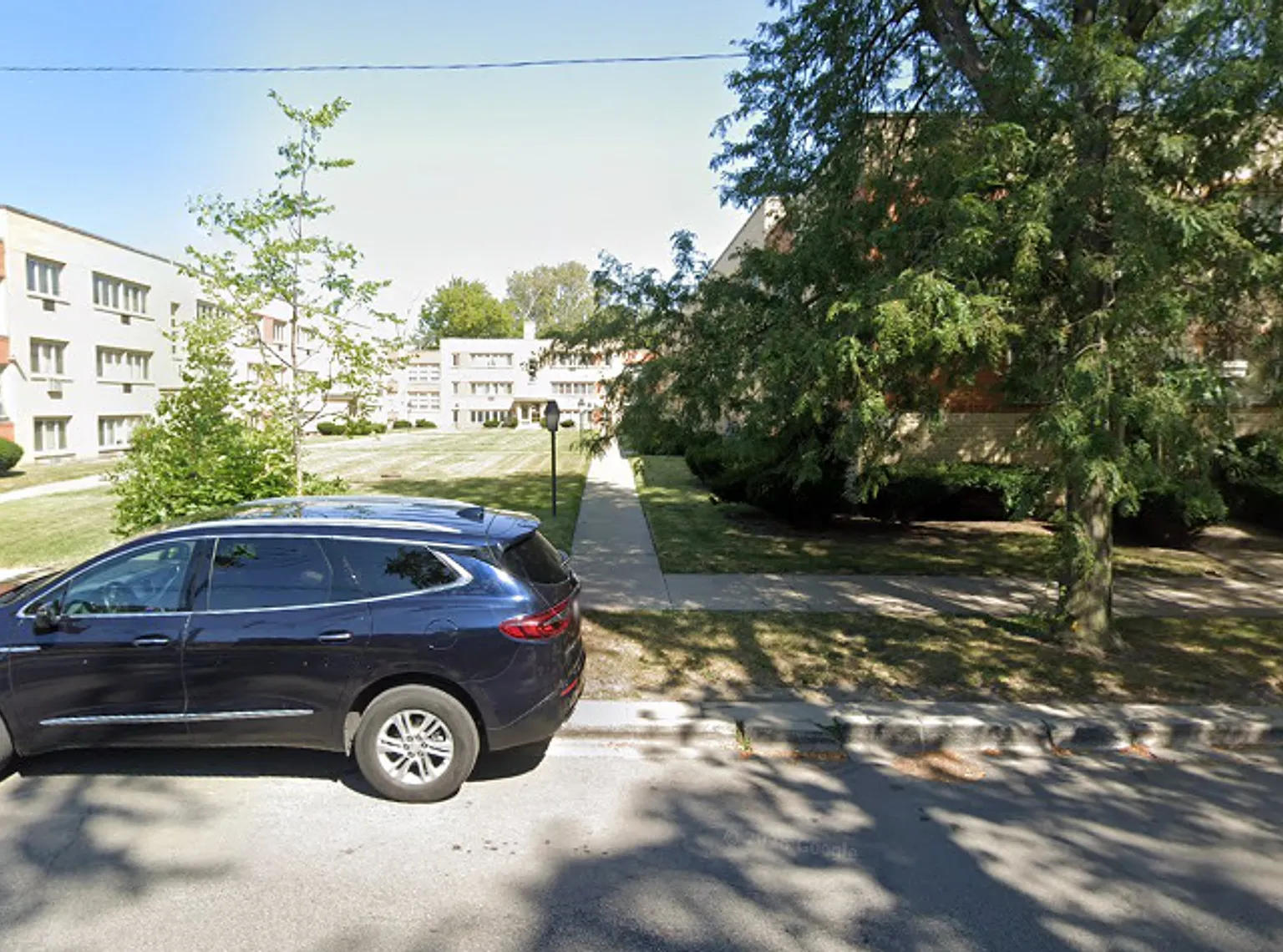 1822-1838 W 107th St — Photo 2