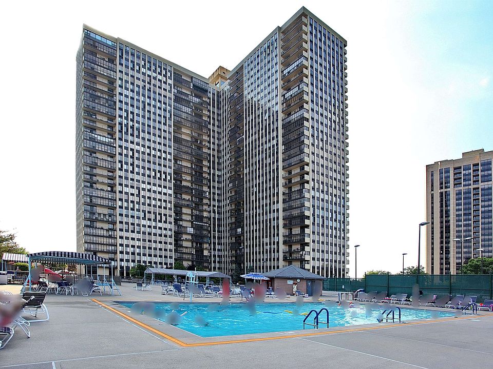 2nd image of 300 Winston Dr APT 421