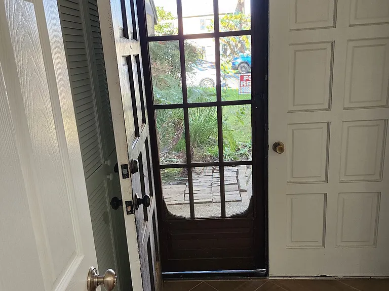 5862 Belgrave Ave #10 — Photo 11