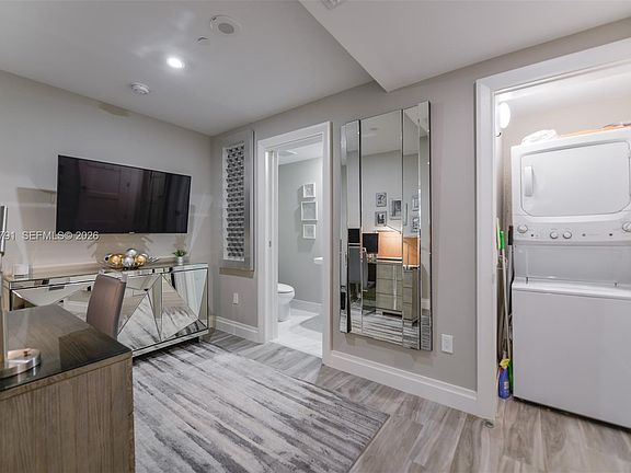 4th image of 801 S Miami Ave APT 3706