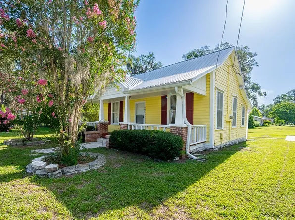 404 NE 2nd St, Trenton, FL 32693