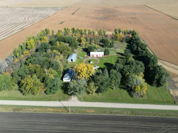 165 30th St SE, Montevideo, MN 56265
