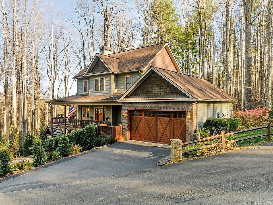 1st image of 103 Flowing Brook Ln