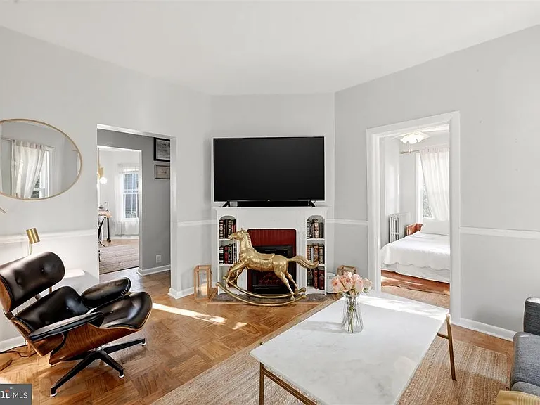 4810 Fox St — Photo 16