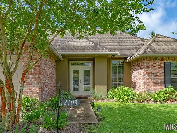 2nd image of 2103 Woodland Ct