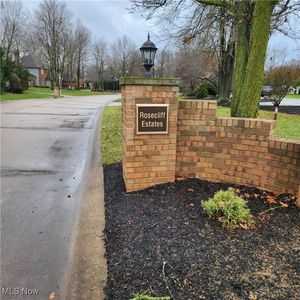 Rosecliff Dr, Lorain, OH, 44053
