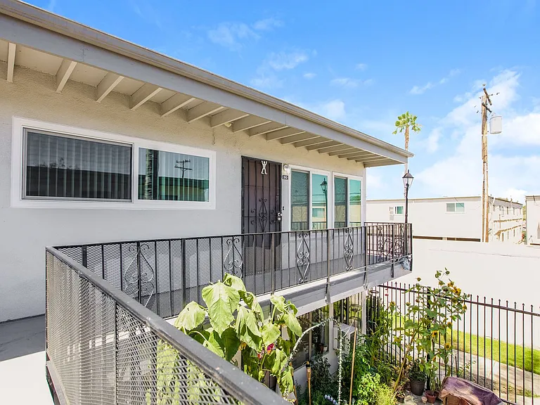 5500 Ackerfield Ave #310 — Photo 3
