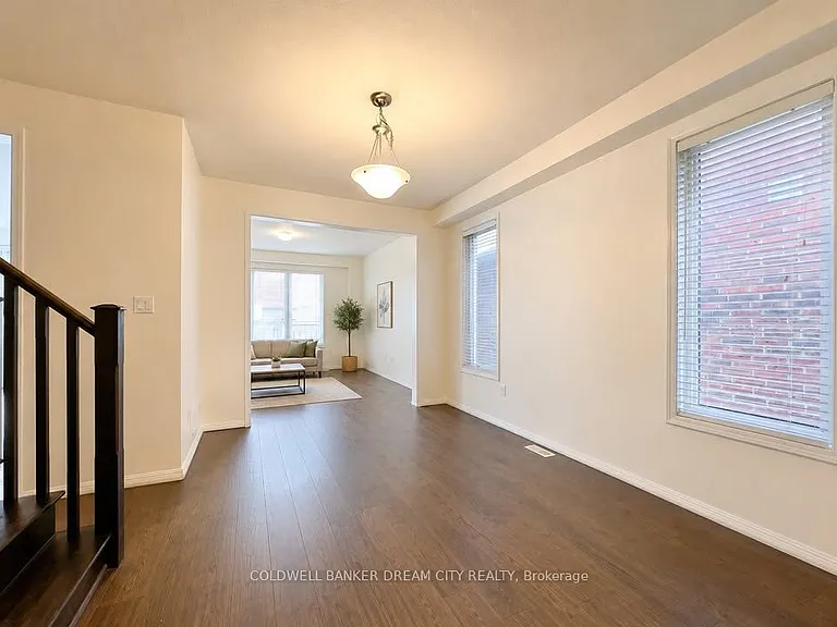 1124 Solomon Ct — Photo 9