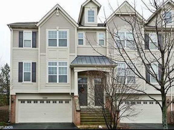 3rd image of 3389 Kentshire Cir