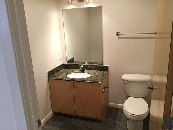 4th image of 1011 W Marshall St #218