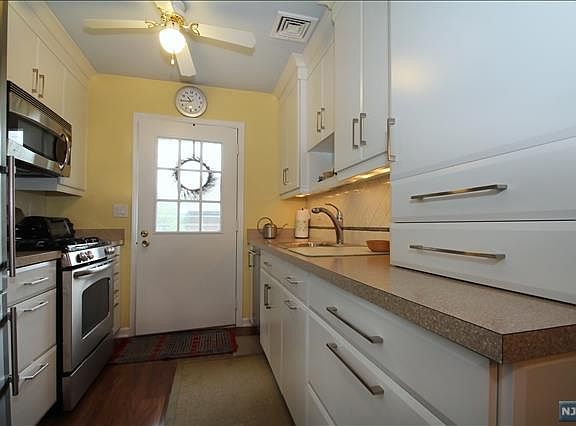 5th image of 24-1 Tamaron Dr