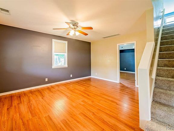 5th image of 2037 Freeman St