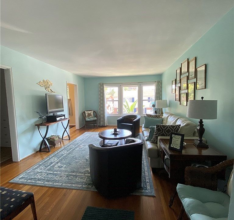 1st image of 1023 E 1st St Unit 2